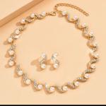 CHAINE + BOUCLES D'OREILLES